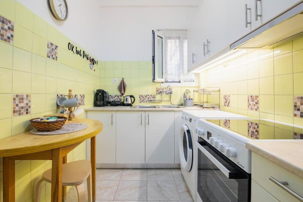Your Perfect Place 1Min From Kato Patissia Station -100Mbps Athens Exterior photo